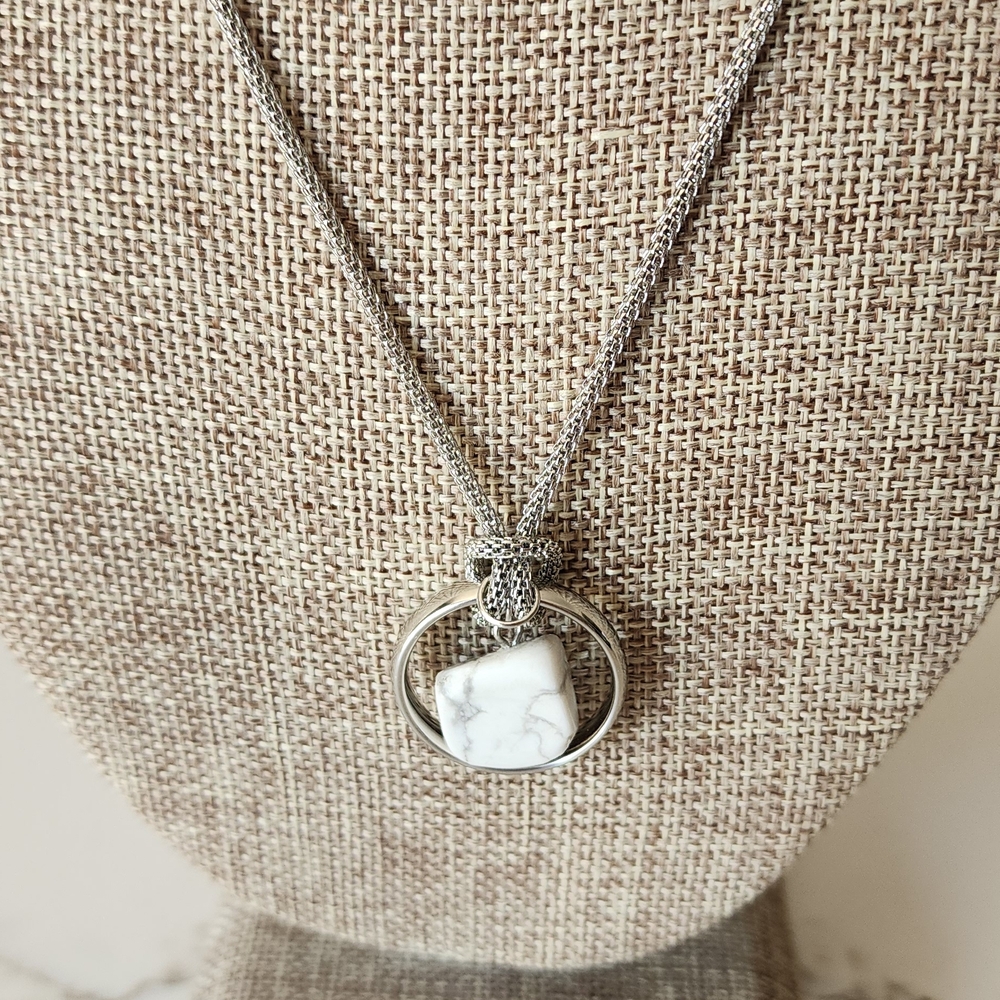 Artisan Stainless White Howlite Round Handmade 16" - 19" Necklace Original 🪴